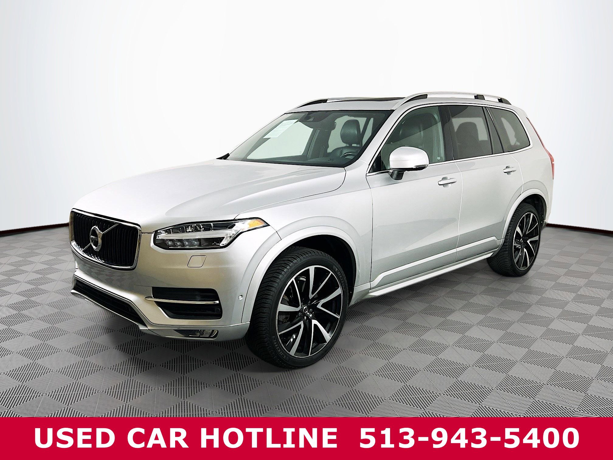 2018 Volvo XC90 Momentum photo 2
