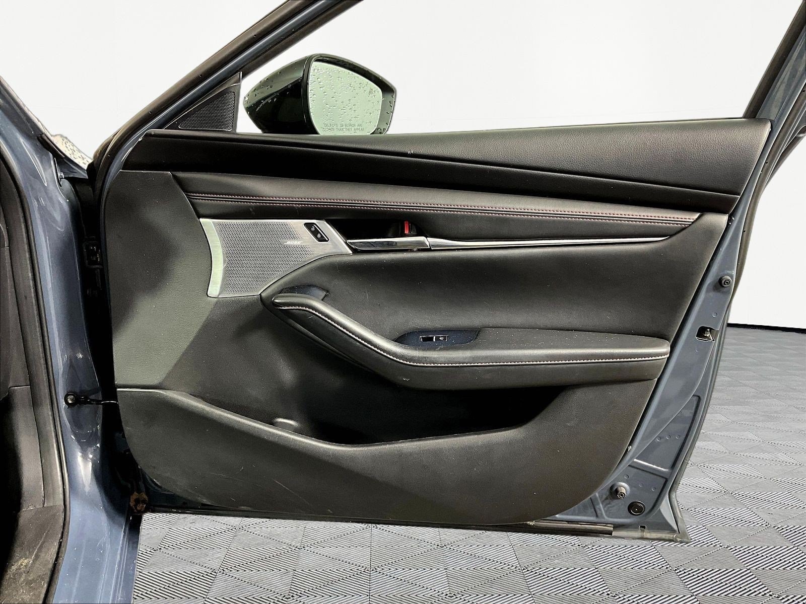 2022 Mazda Mazda3 Carbon Edition - Photo 28