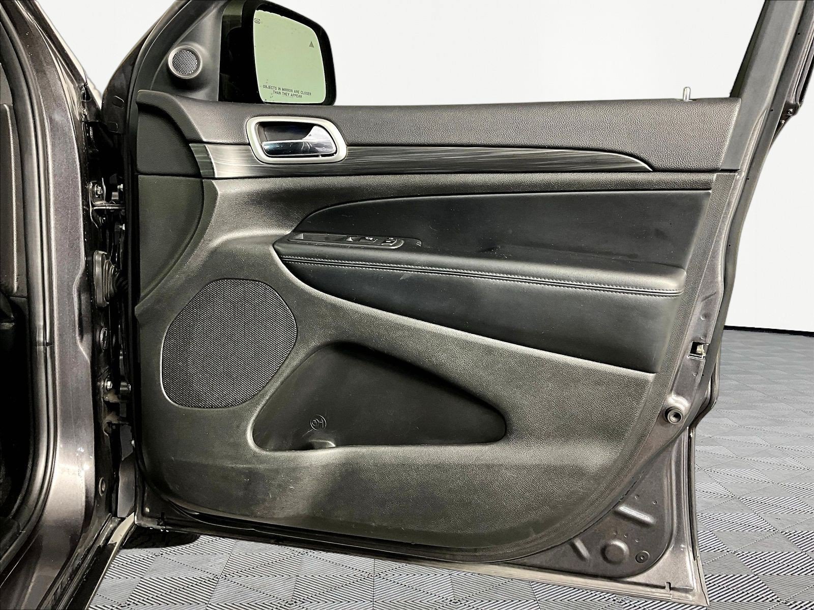 2019 Jeep Grand Cherokee Altitude - Photo 26