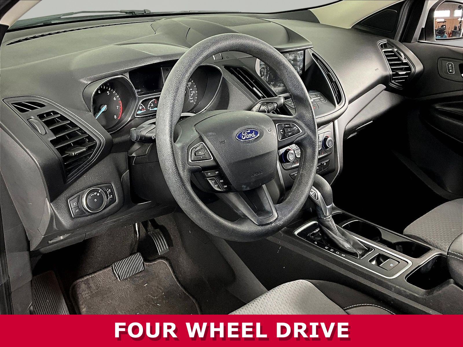 2019 Ford Escape SE - Photo 20
