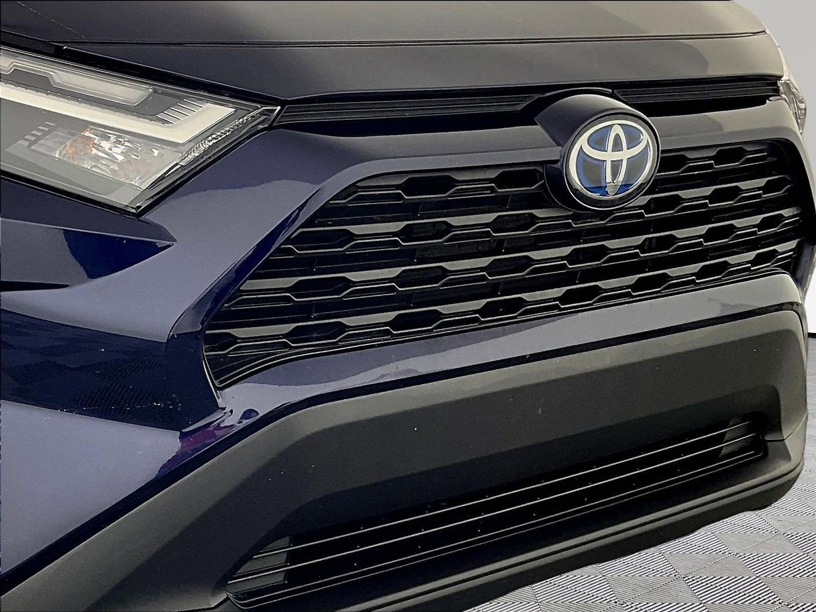 2022 Toyota RAV4 XLE - Photo 33