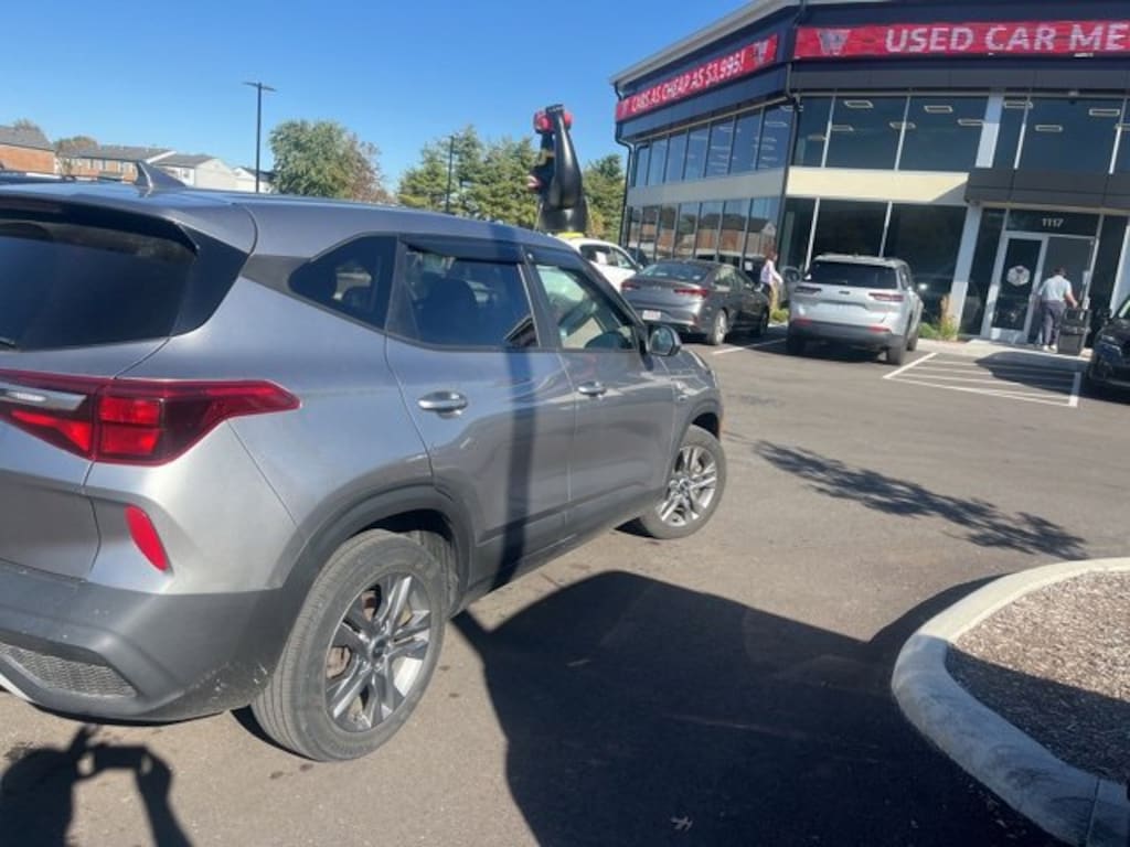 Used 2021 Kia Seltos LX SUV