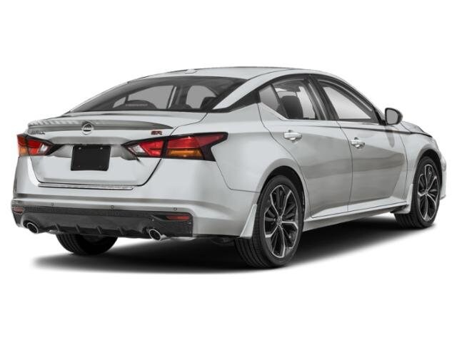 2025 Nissan Altima SR photo 2
