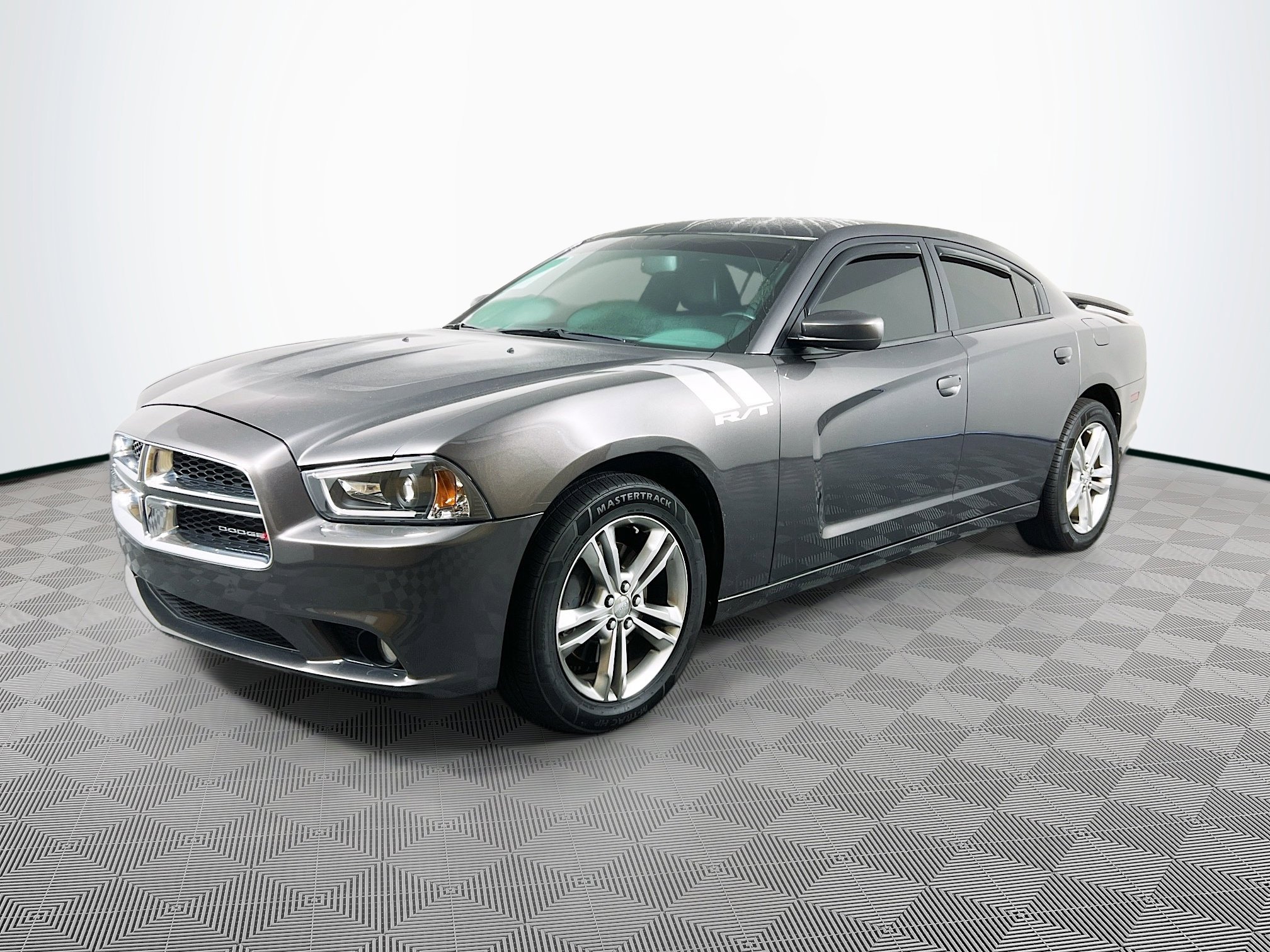 2014 Dodge Charger R/T Plus photo 2