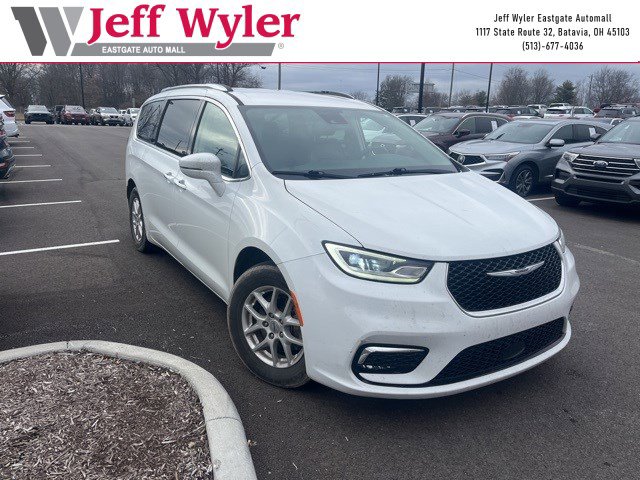 2021 Chrysler Pacifica Touring L's photo