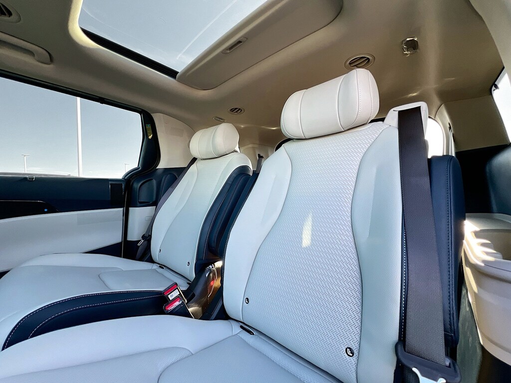 Used 2026 Kia Carnival Hybrid SX Prestige Van Passenger Van