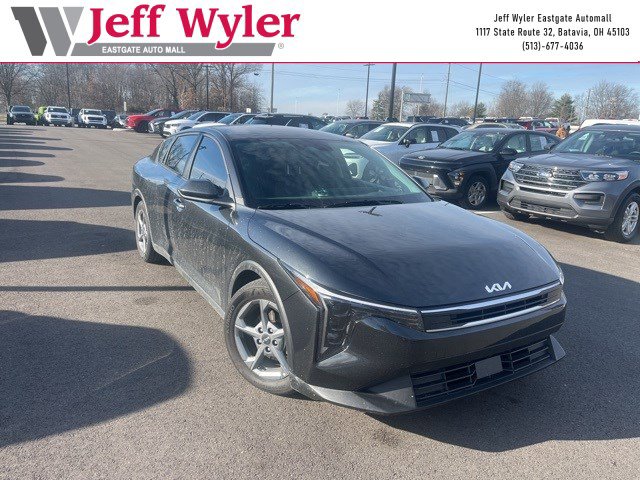2025 Kia K4 LXS's photo