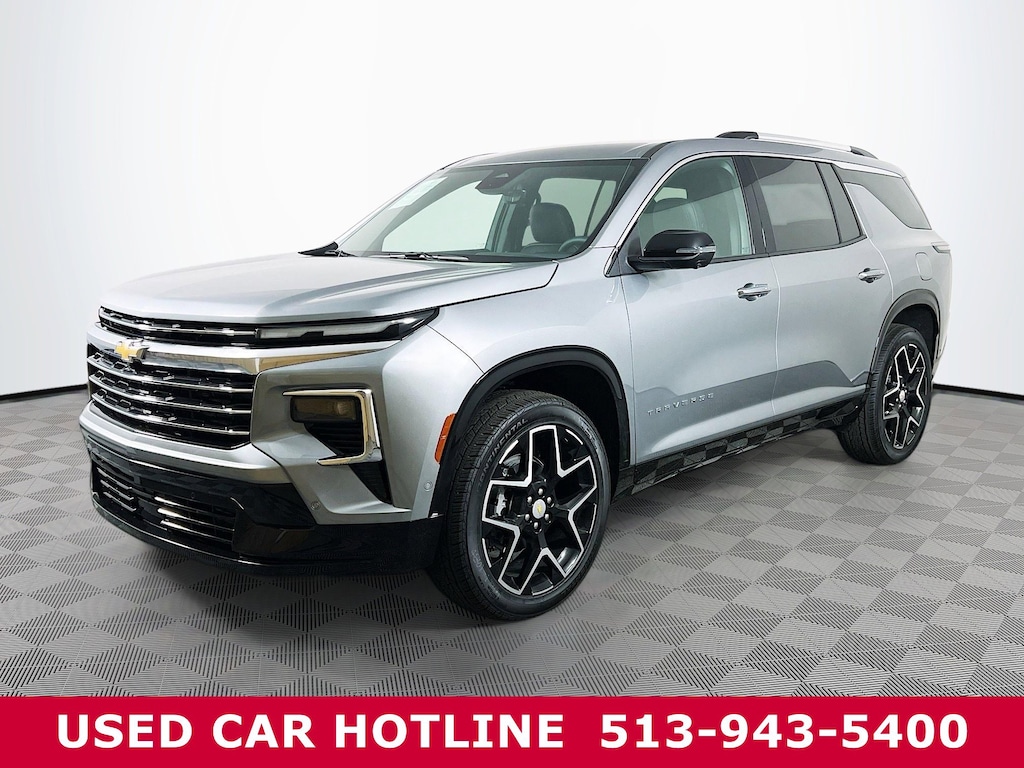 Used 2025 Chevrolet Traverse FWD High Country SUV