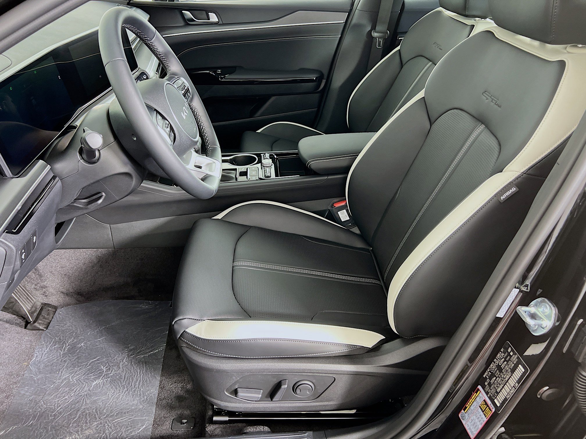 2026 Kia K5 GT-Line photo 3