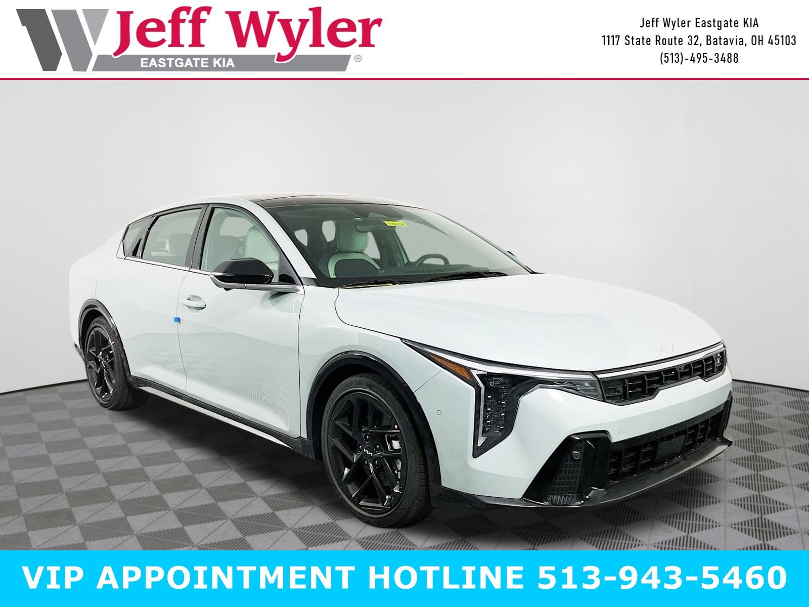 2025 Kia K4 GT-Line Turbo's photo