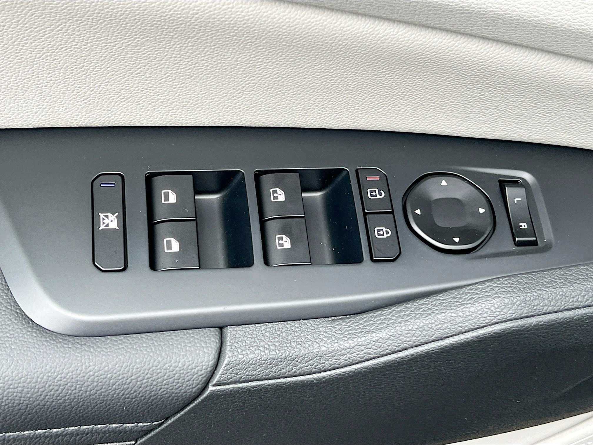 2026 Kia Sportage EX - Photo 20