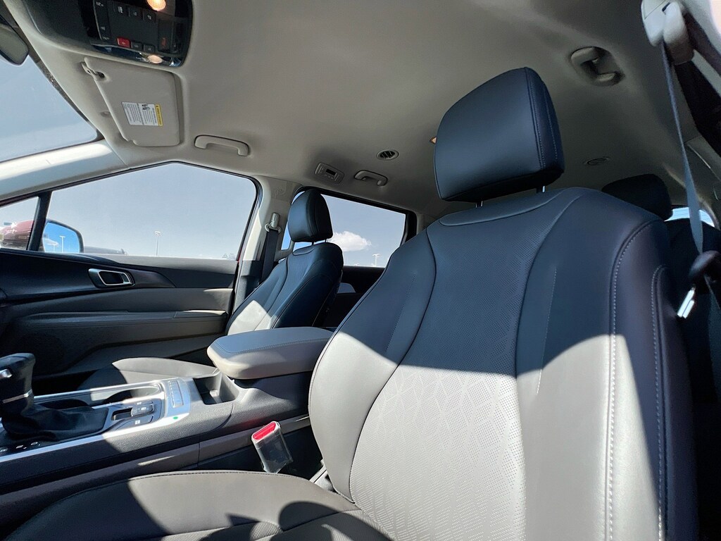 New 2026 Kia Carnival LXS Van Passenger Van