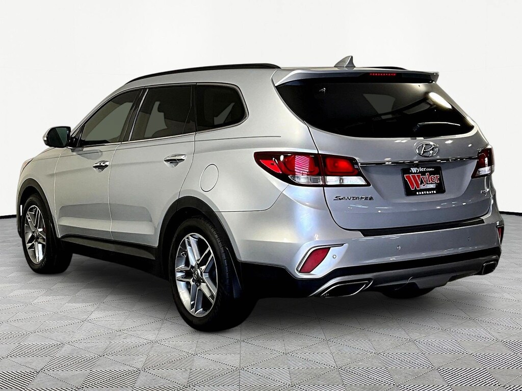 Used 2017 Hyundai Santa Fe SE Ultimate SUV