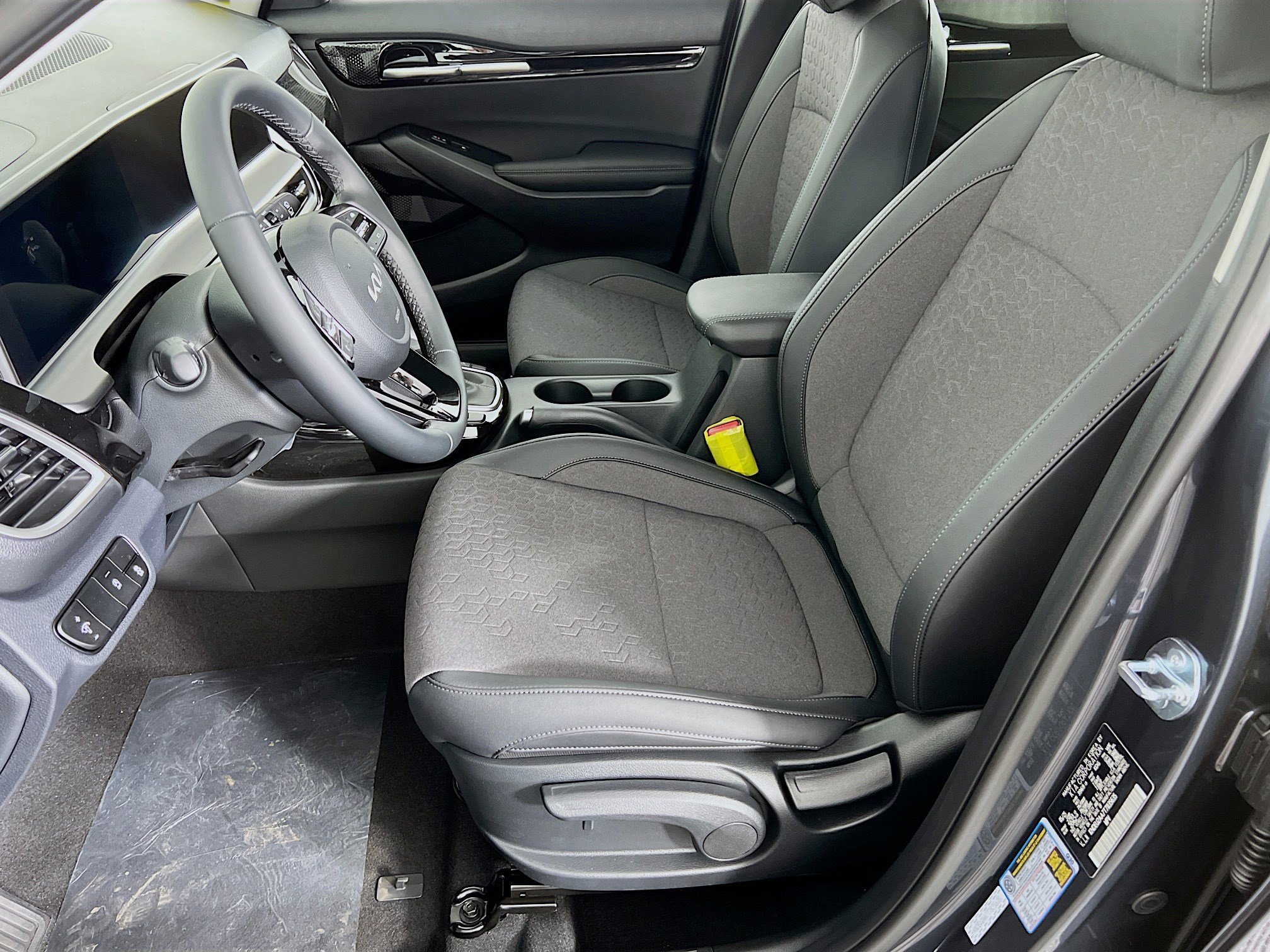 2026 Kia Seltos S photo 3