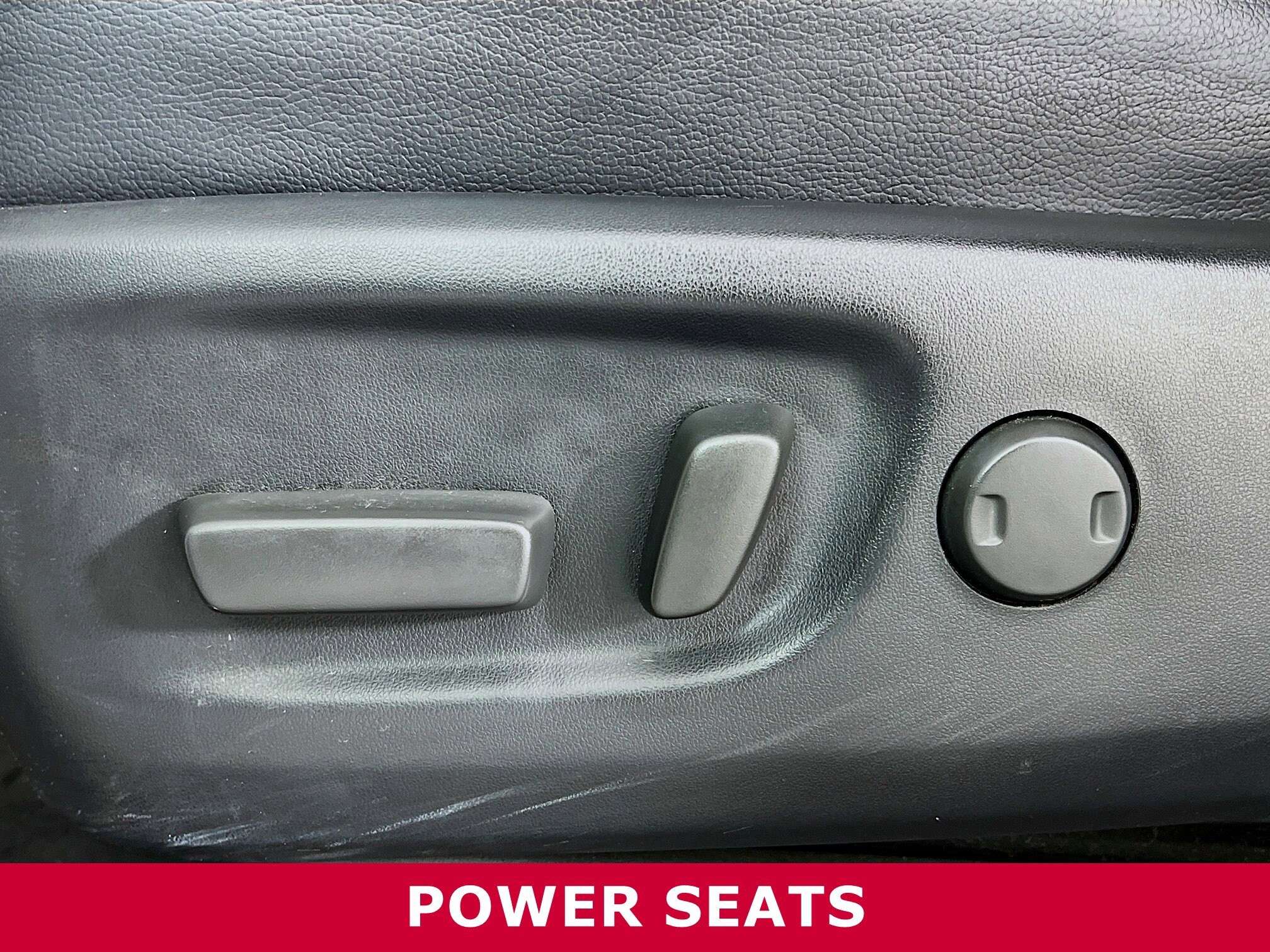 2014 Toyota Sienna SE photo 4