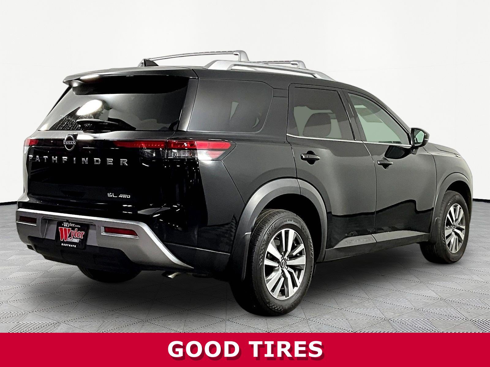 2025 Nissan Pathfinder SL - Photo 8