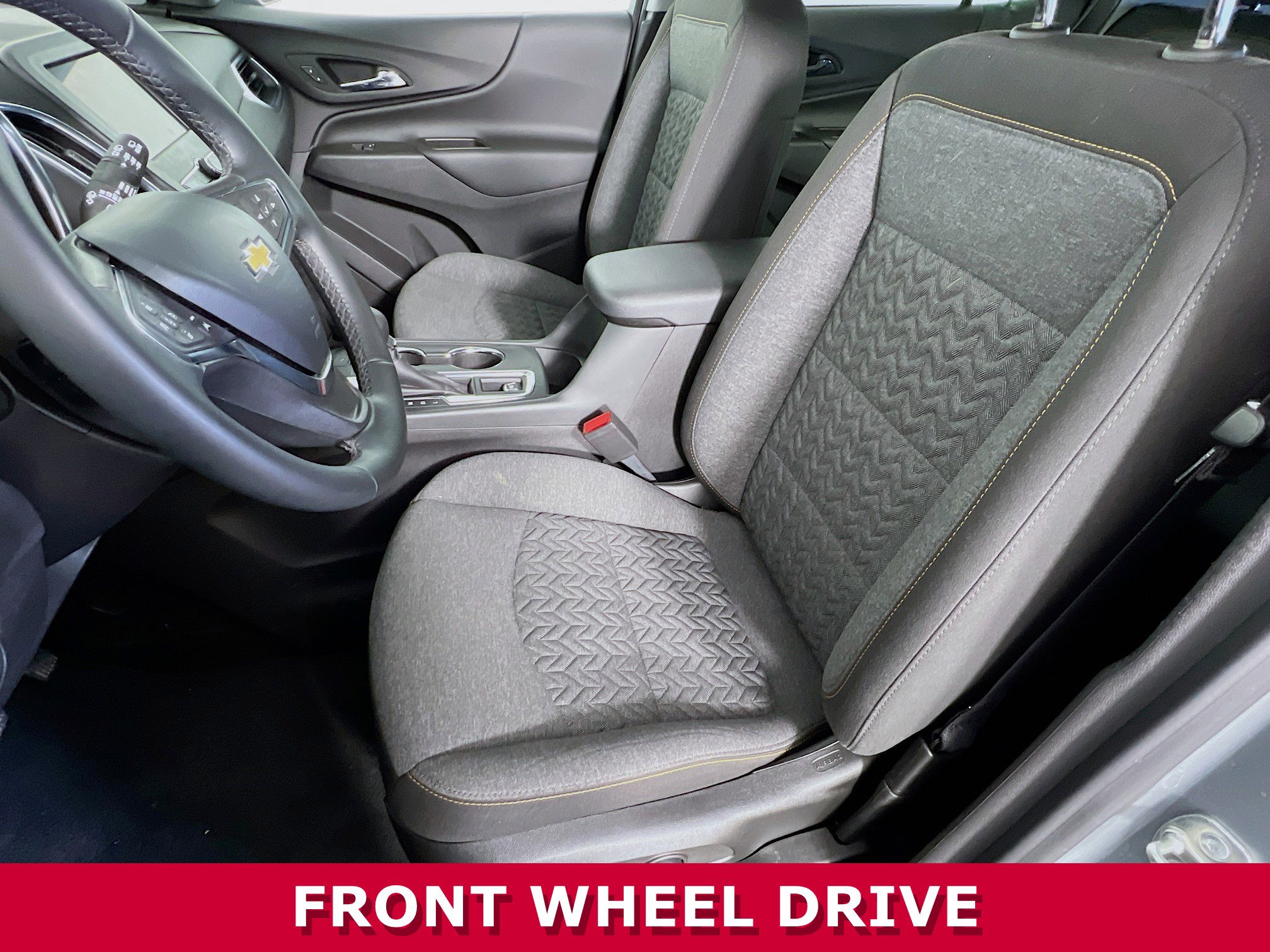 2024 Chevrolet Equinox LT photo 3