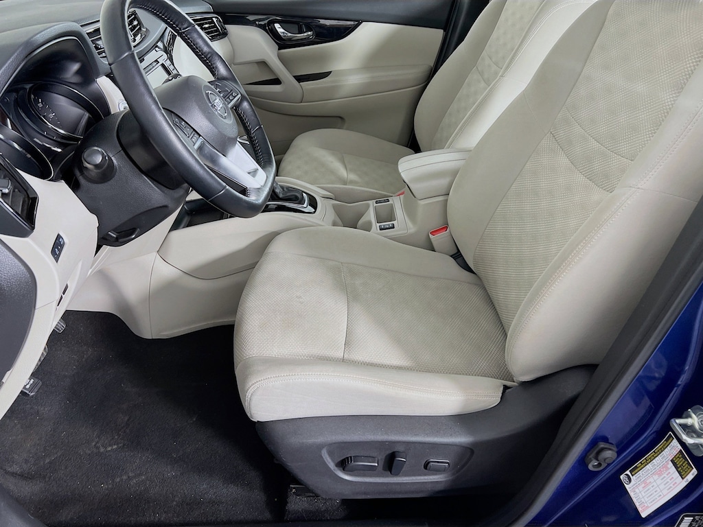 Used 2021 Nissan Rogue Sport SV SUV