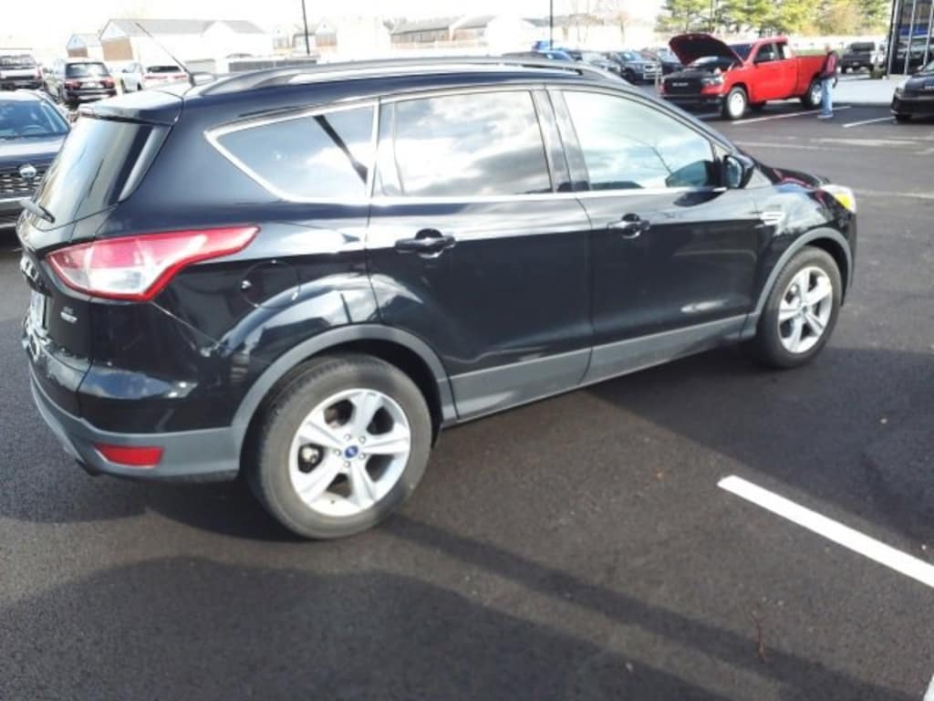 Used 2016 Ford Escape SE SUV