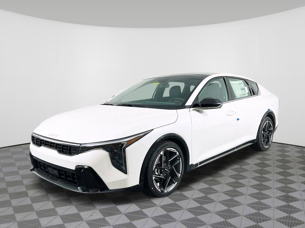 New 2025 Kia K4 GT-Line Sedan