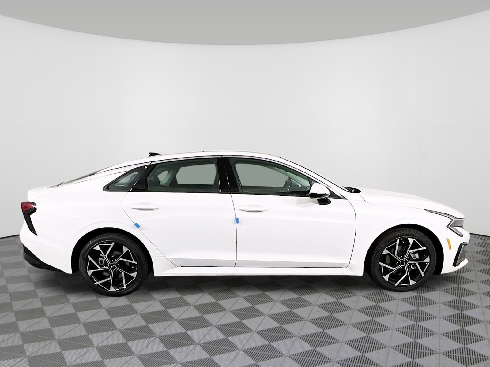2025 Kia K5 EX - Photo 34