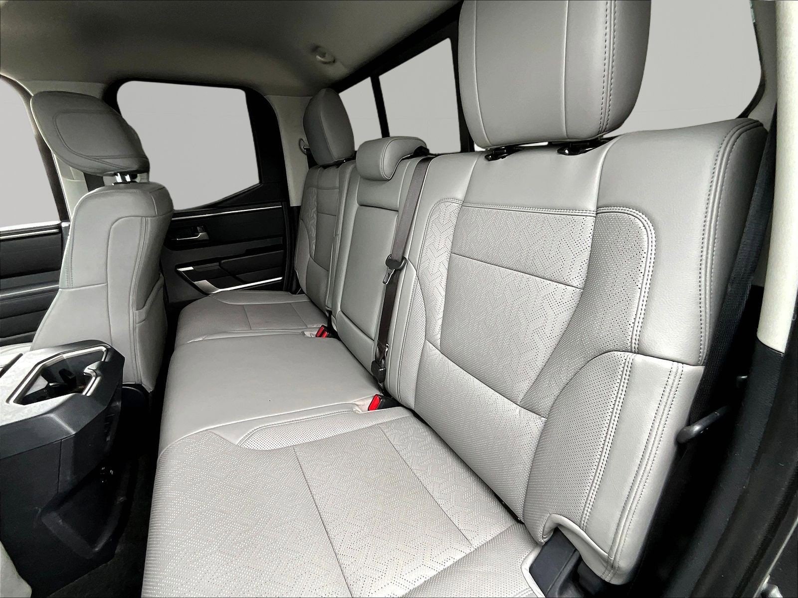 2024 Toyota Tundra SR5 - Photo 20