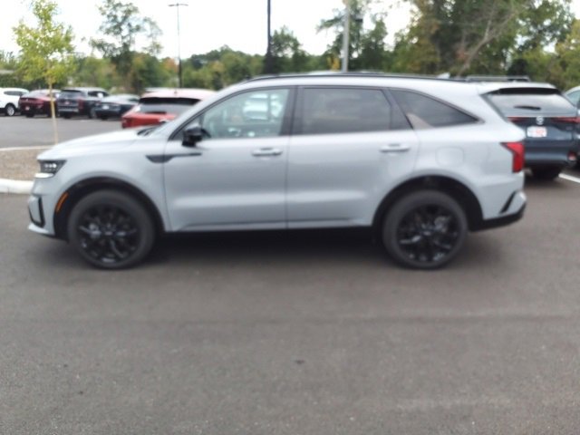 2022 Kia Sorento SX photo 2