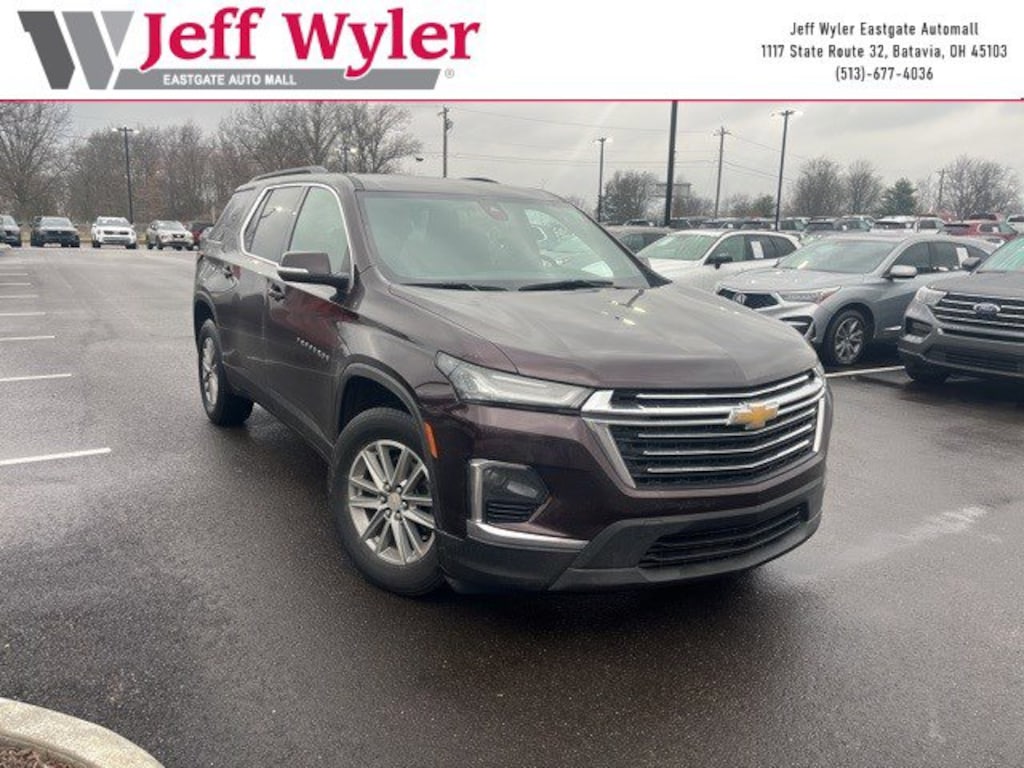 Used 2023 Chevrolet Traverse LT Cloth SUV