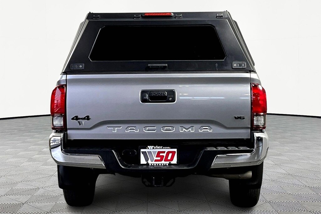 Used 2023 Toyota Tacoma 4WD SR5 Truck Double Cab