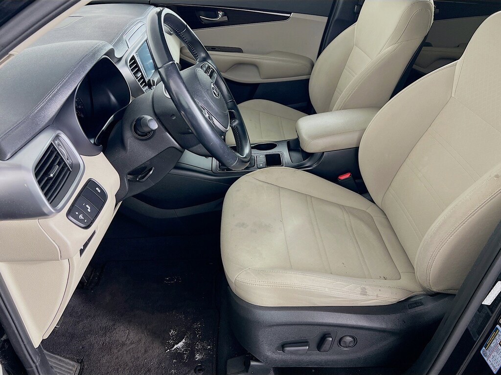 Used 2020 Kia Sorento LX SUV