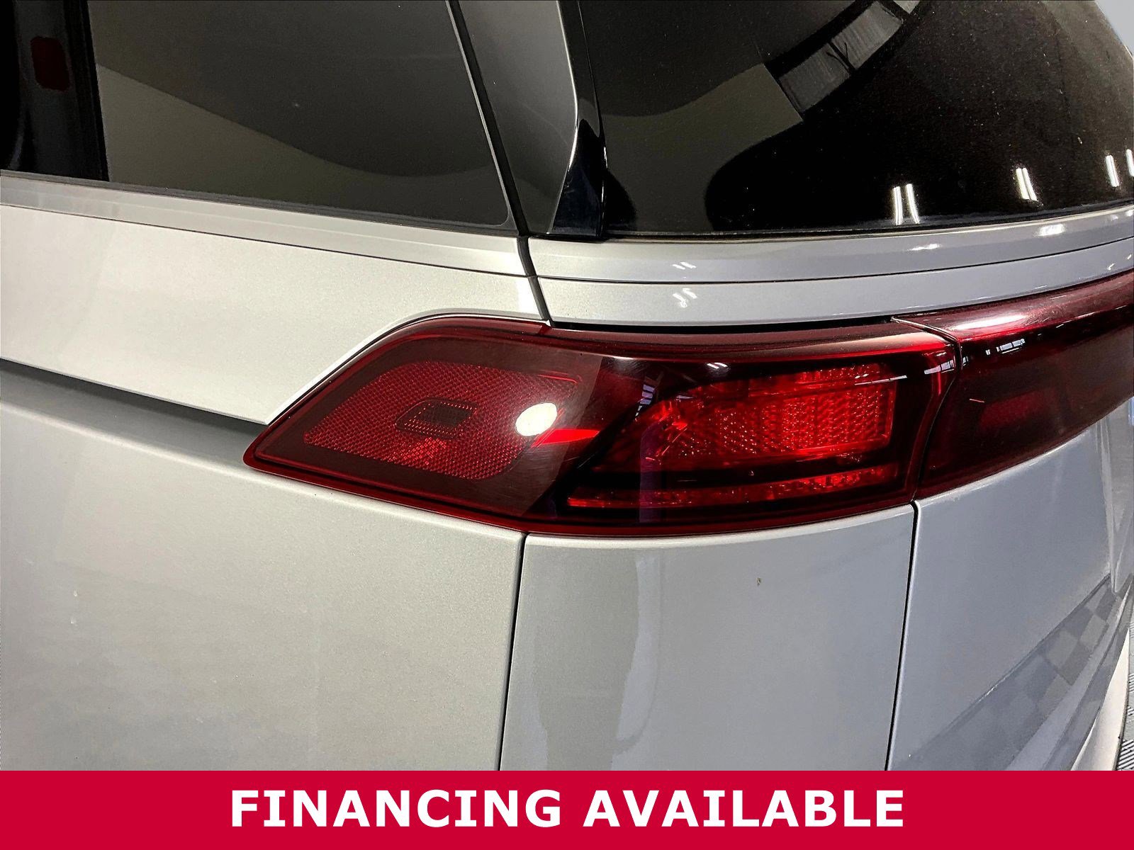 2022 Kia Carnival LX - Photo 23