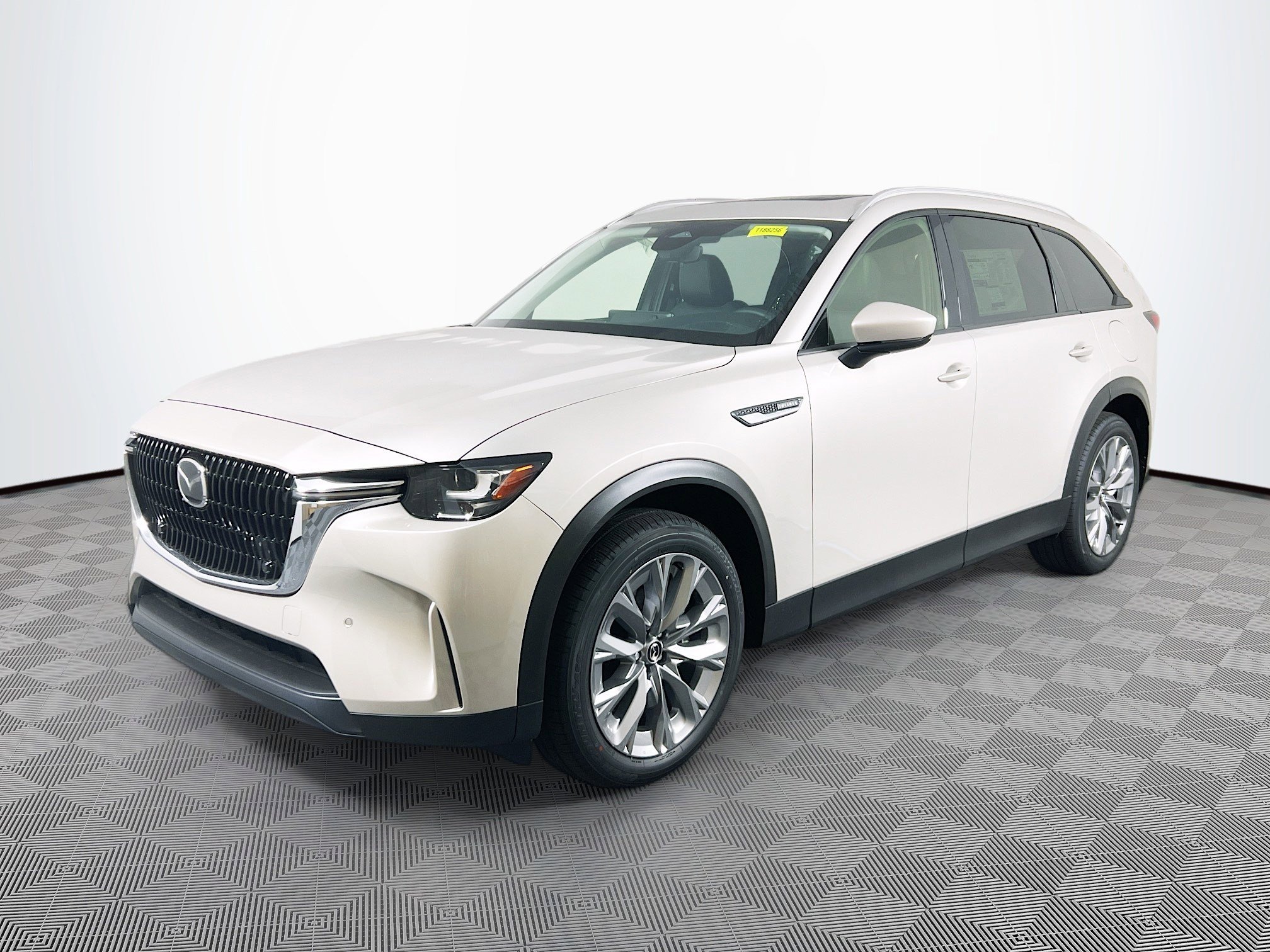 2026 Mazda CX-90 Preferred photo 2