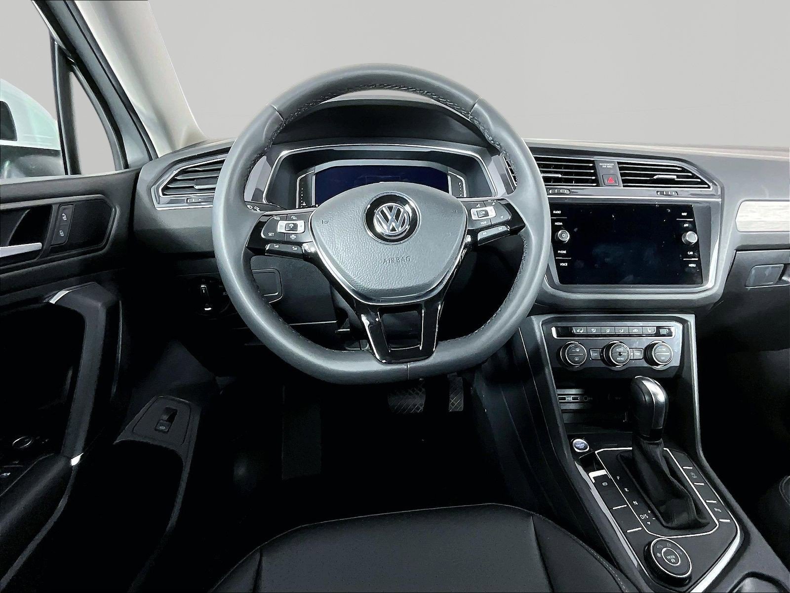 2020 Volkswagen Tiguan SEL - Photo 8