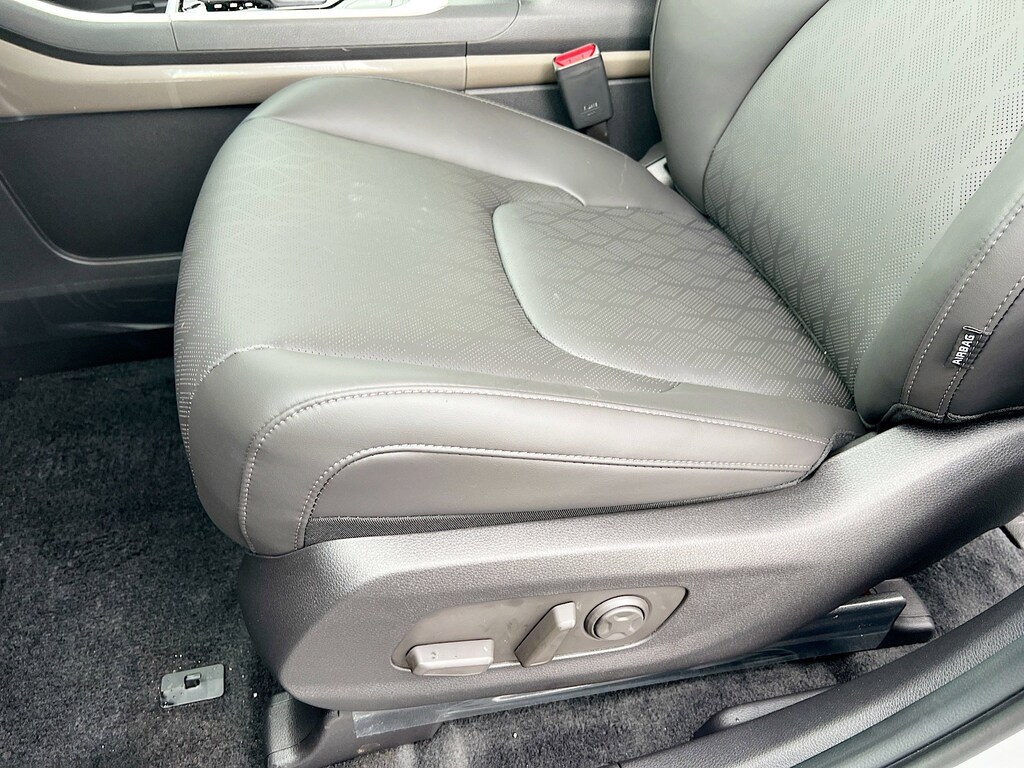 New 2026 Kia Carnival EX Van Passenger Van