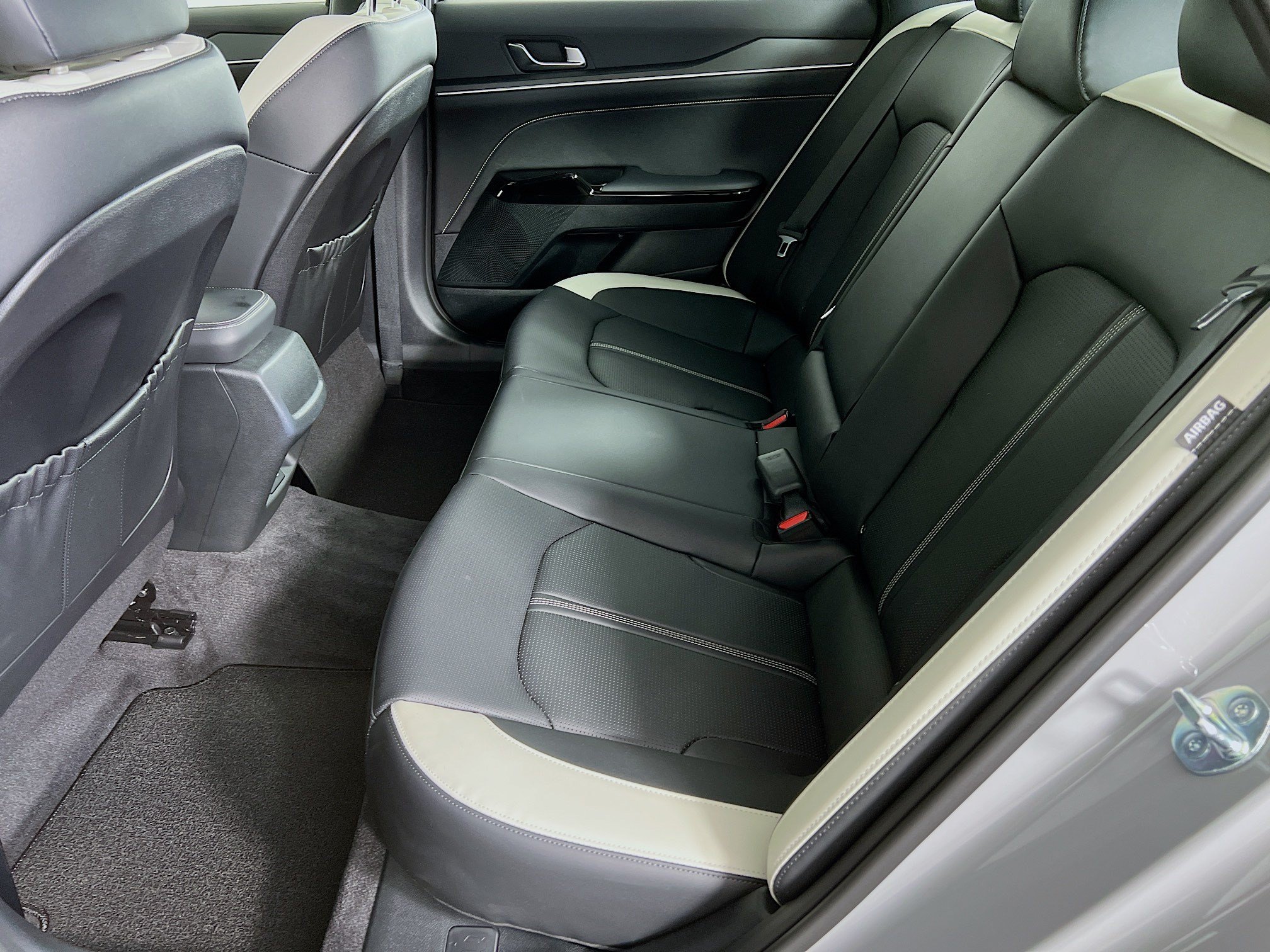 2025 Kia K5 GT-Line - Photo 7