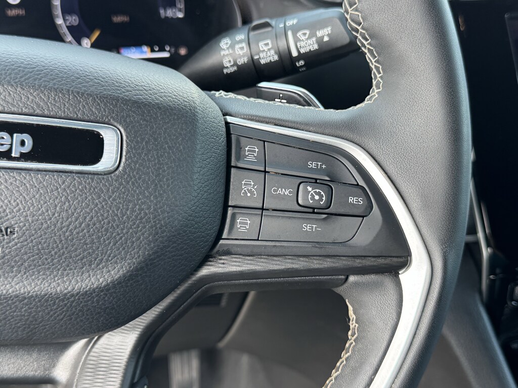 Used 2024 Jeep Grand Cherokee L Altitude SUV