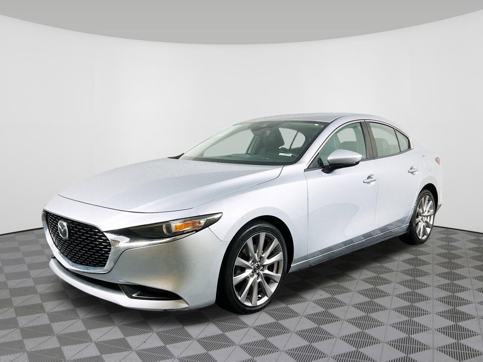 2020 Mazda Mazda3 Sedan Preferred photo 2