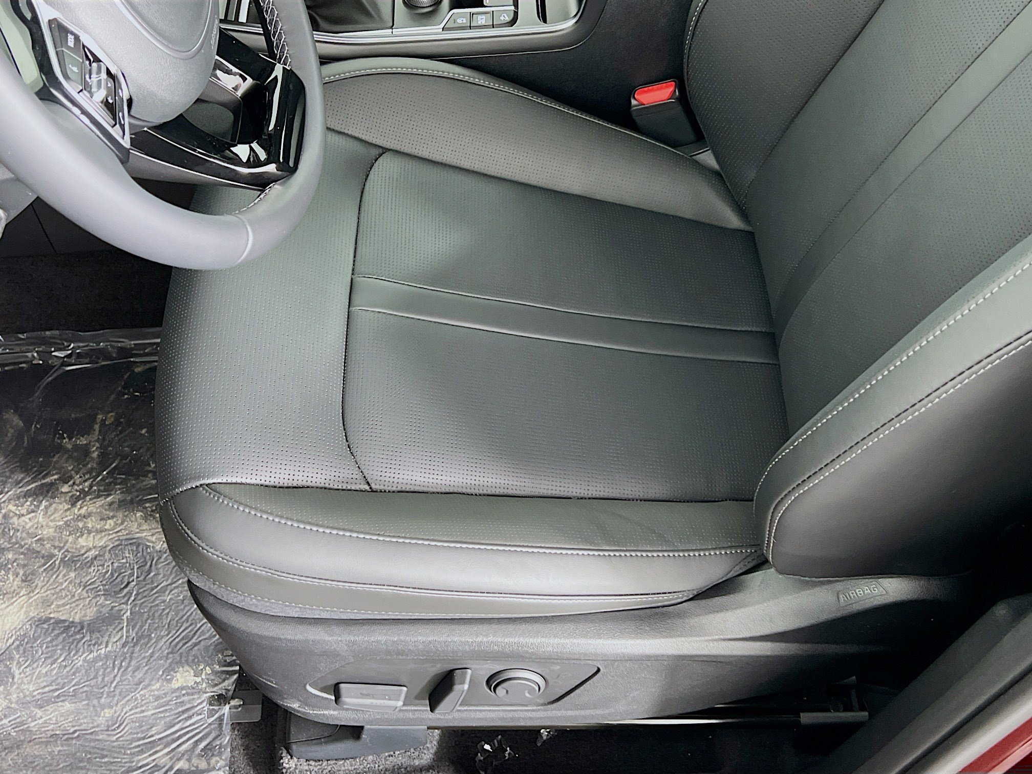 2025 Kia Sorento S photo 2