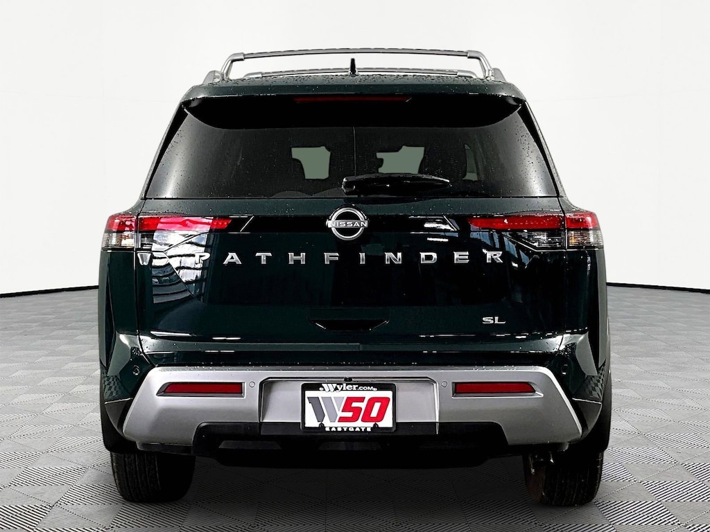 Used 2025 Nissan Pathfinder SL SUV