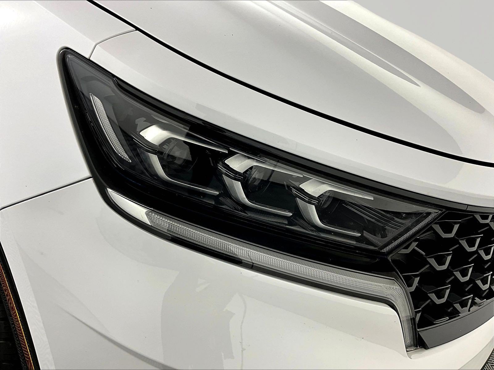2023 Kia Sorento SX - Photo 34