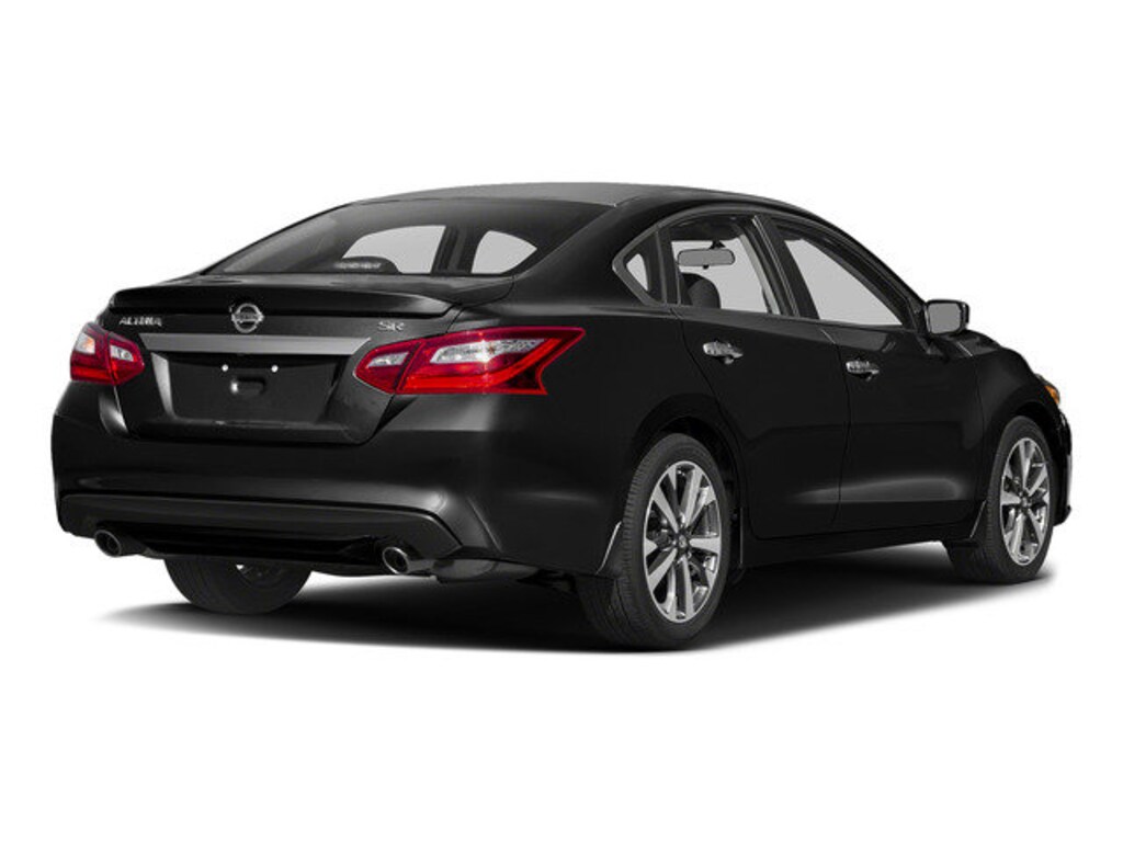 Used 2017 Nissan Altima 2.5 SR Sedan