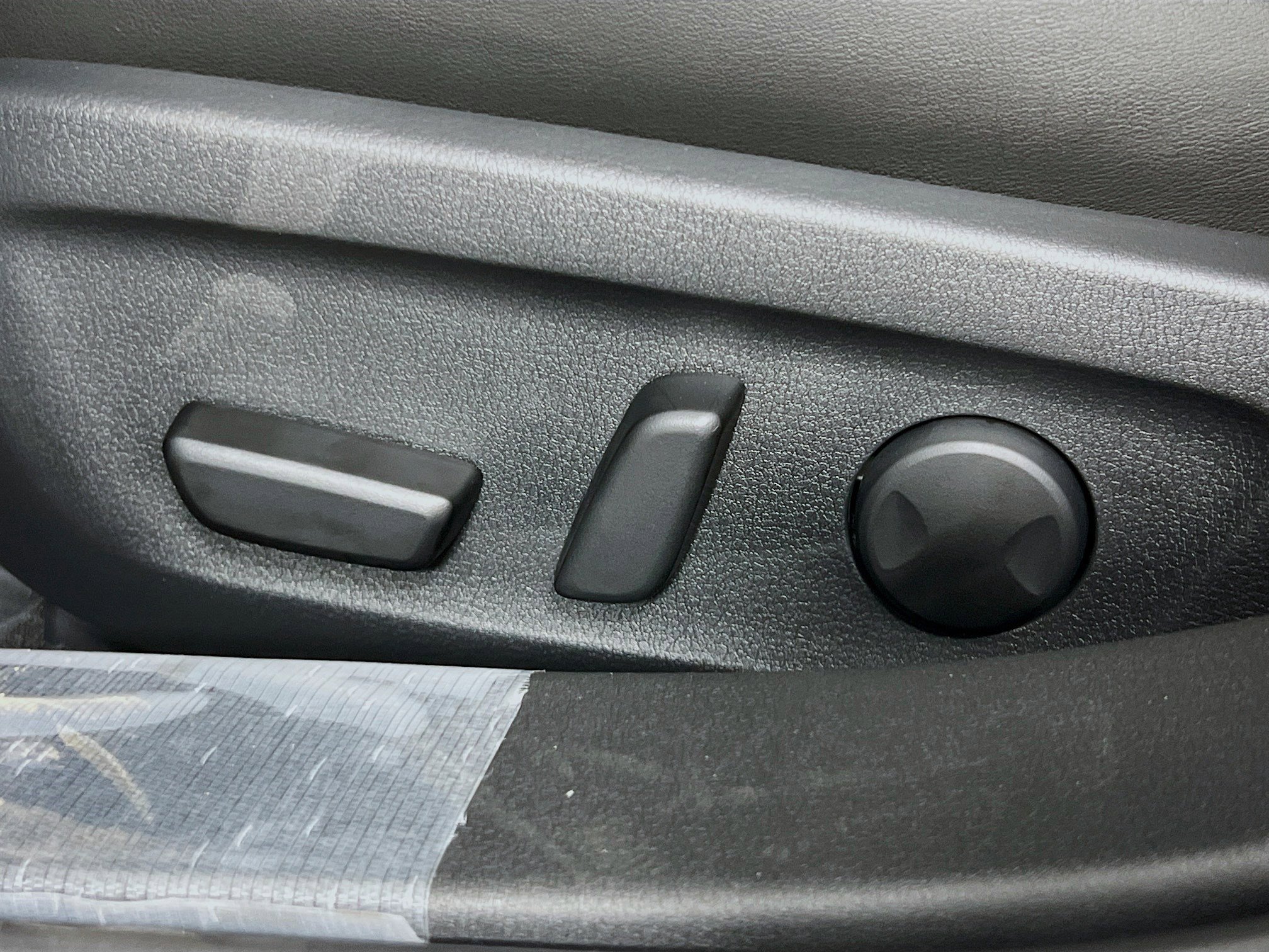 2026 Mazda Mazda3 2.5 s Preferred Hatchback photo 4
