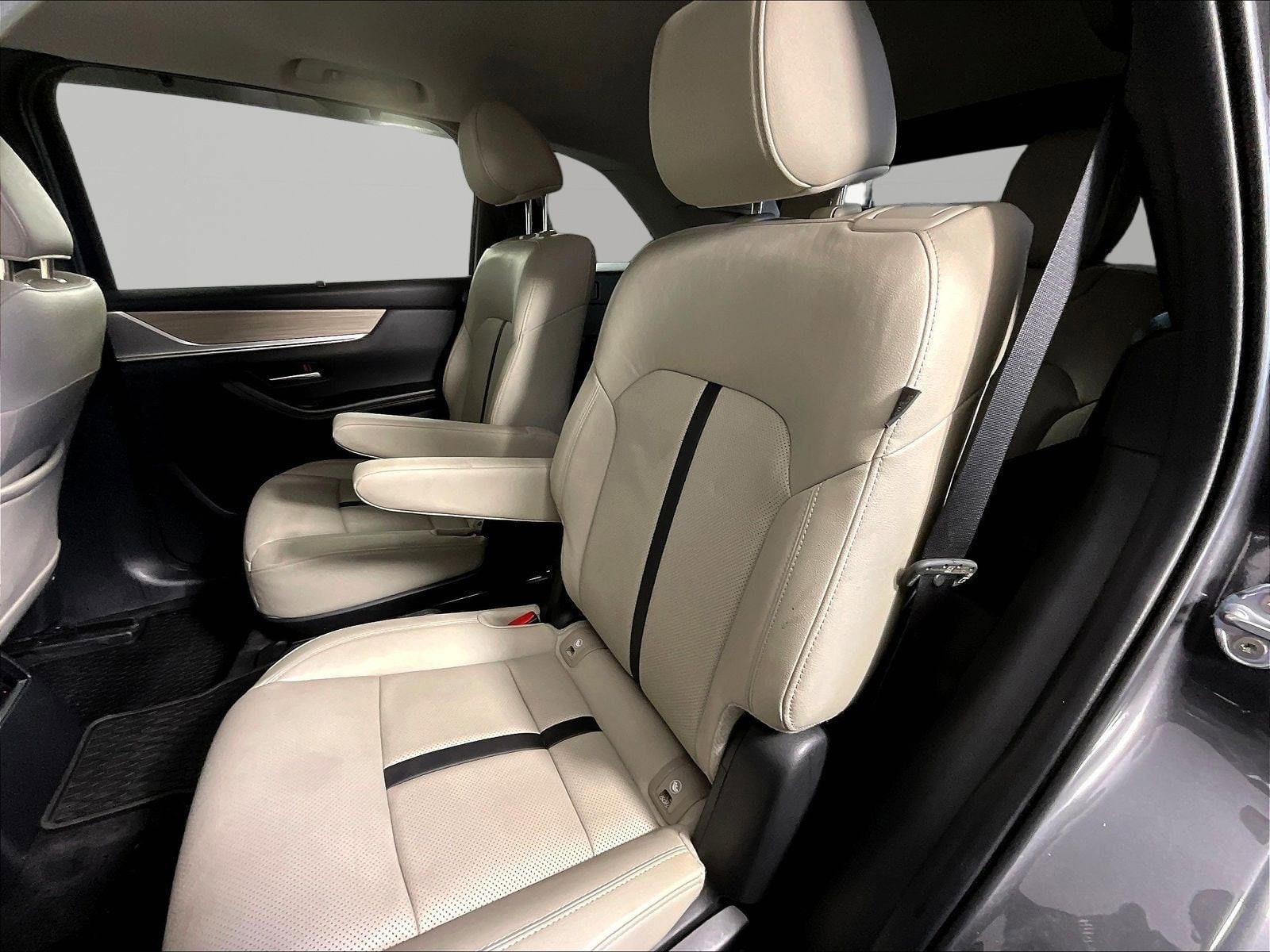 2025 Mazda CX-90 Preferred Package - Photo 20