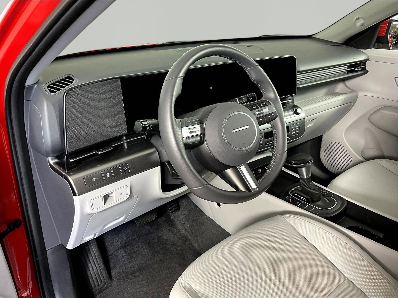 2025 Hyundai Kona SEL - Photo 15