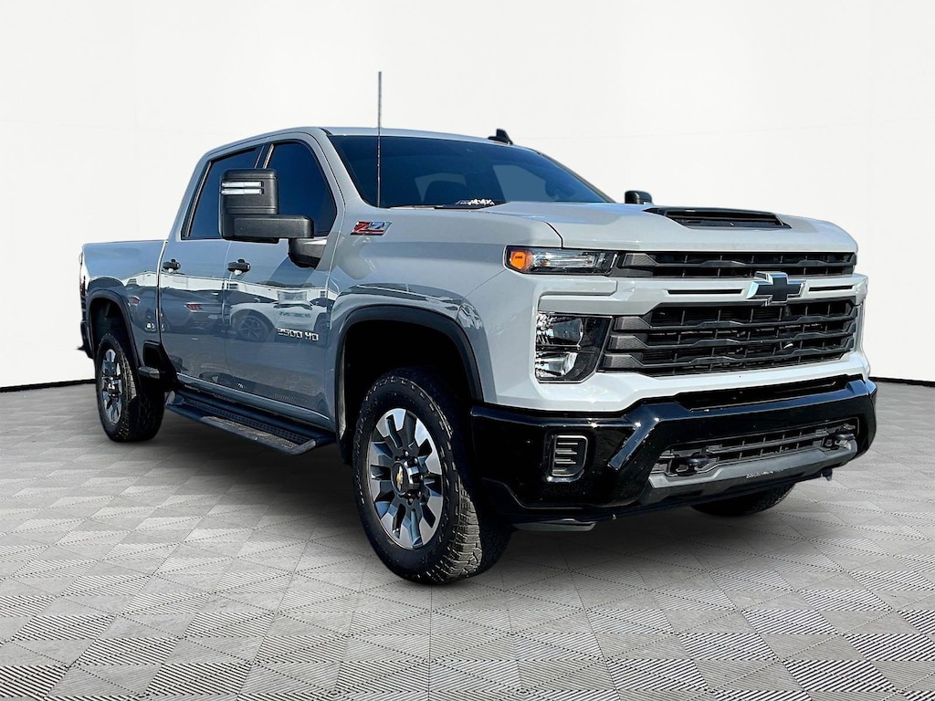 Used 2025 Chevrolet Silverado 2500HD Custom Truck Crew Cab