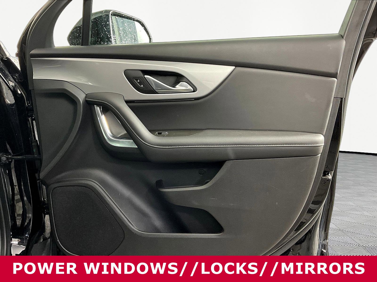 2024 Chevrolet Blazer 2LT - Photo 25