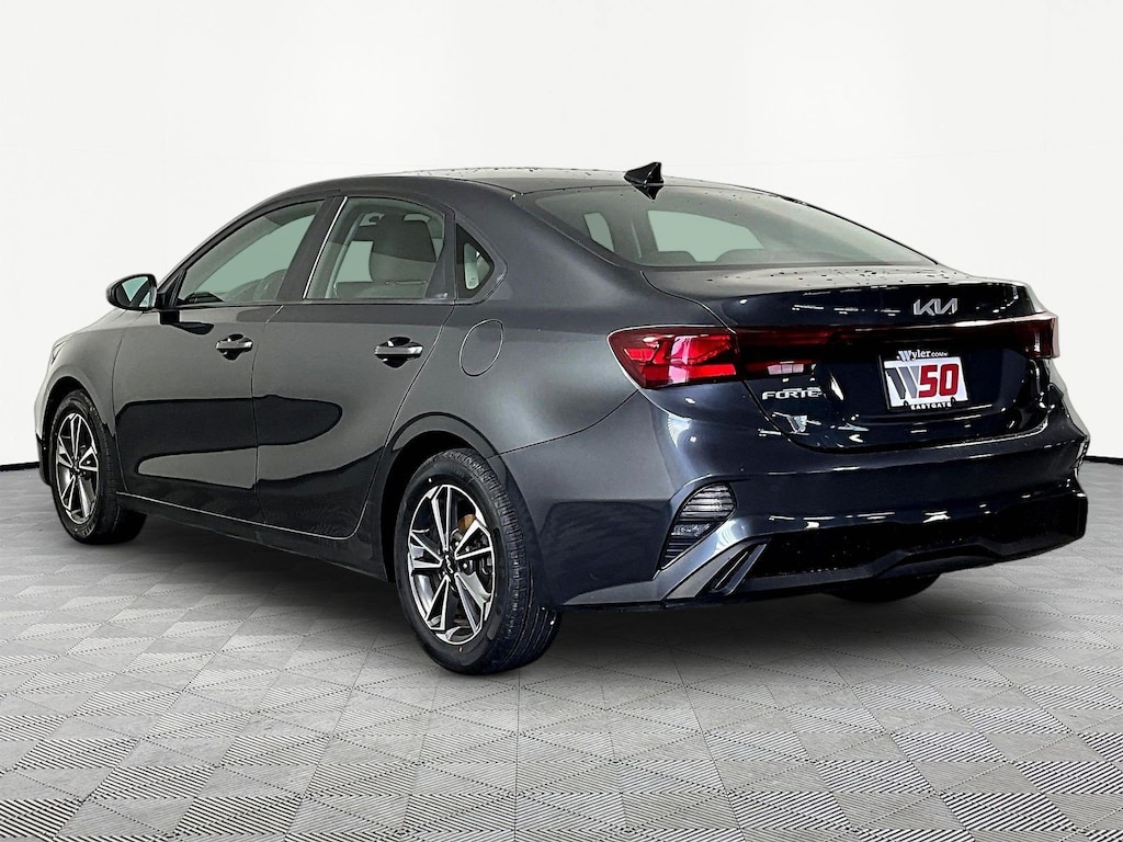 Used 2022 Kia Forte LXS Sedan