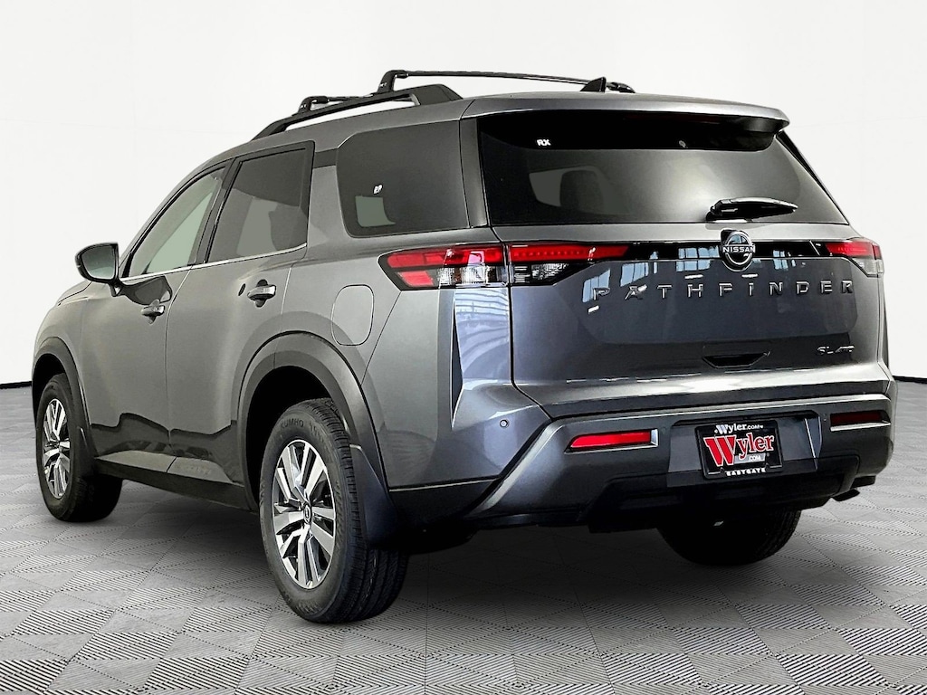 New 2026 Nissan Pathfinder SL SUV