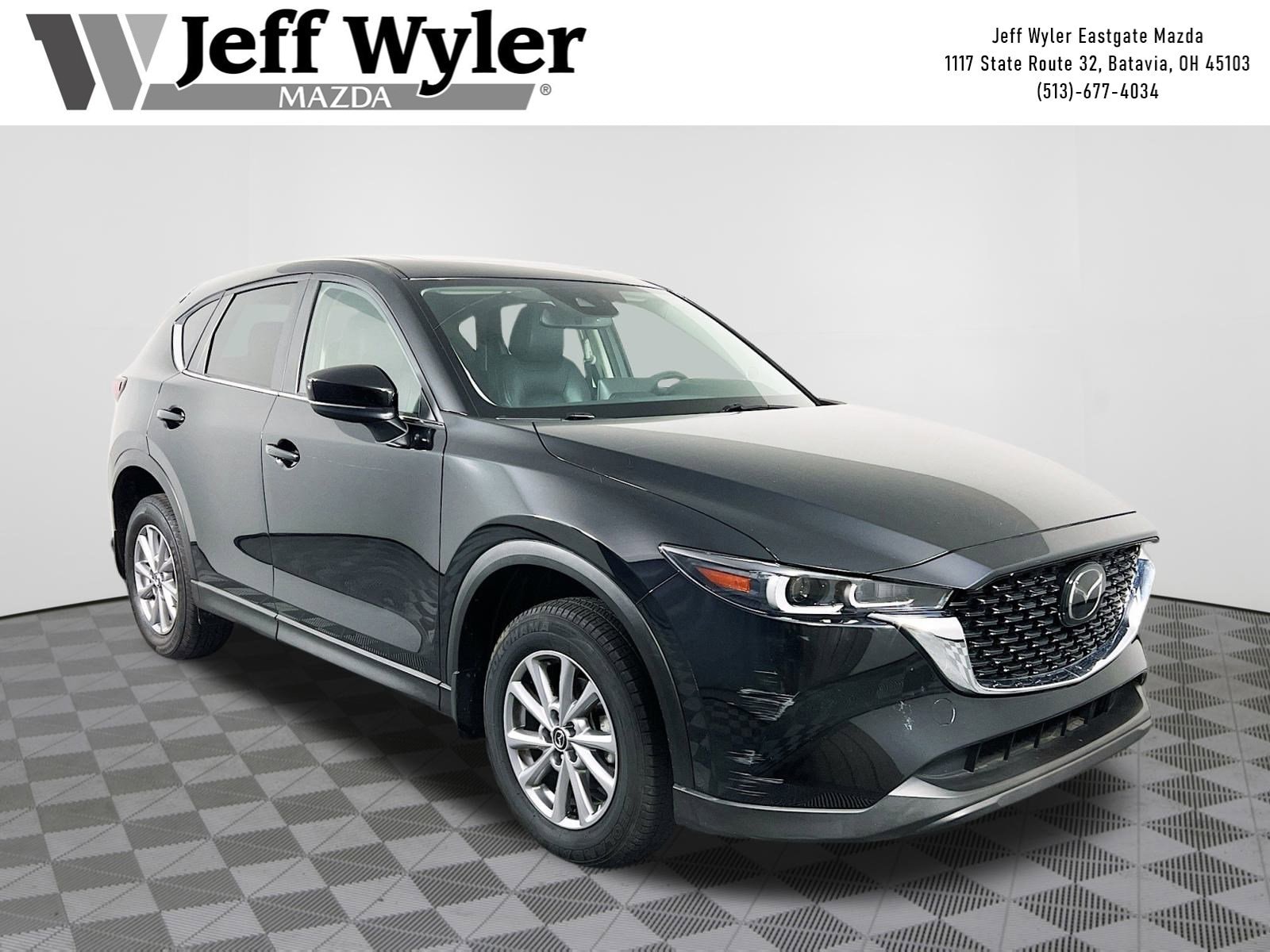 2023 Mazda CX-5 S Preferred package's photo