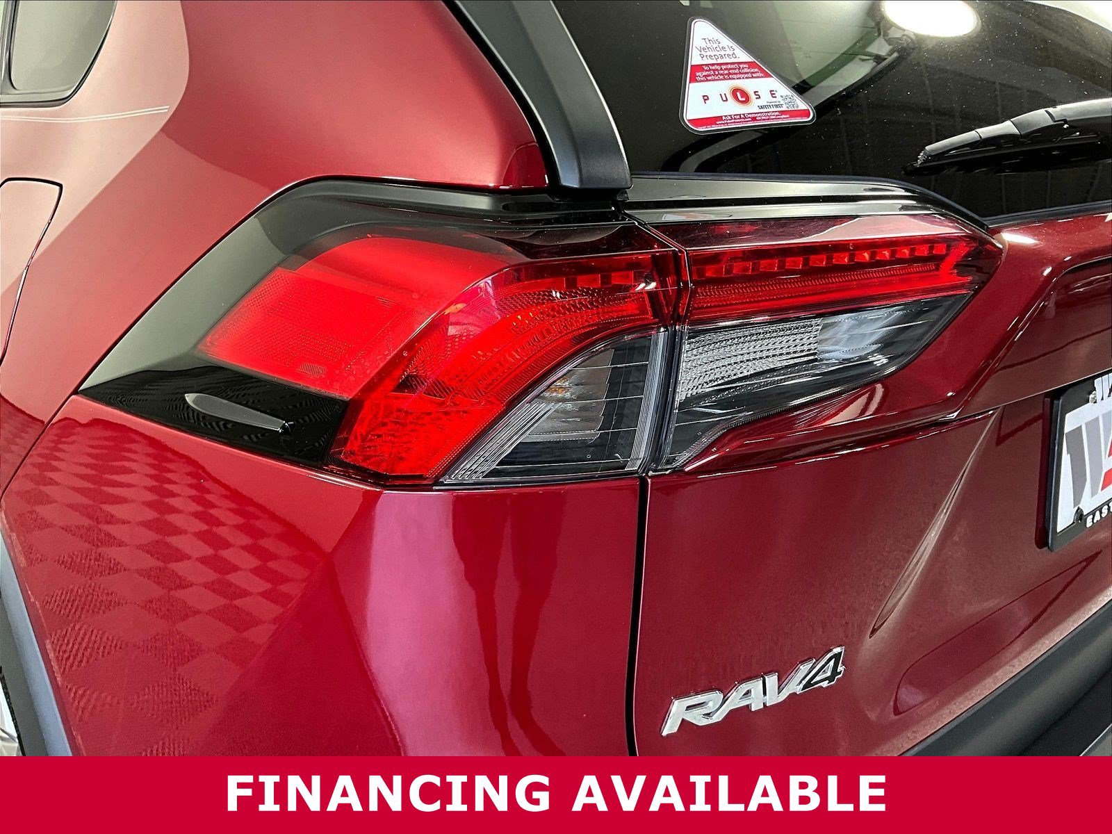 2023 Toyota RAV4 XLE - Photo 24
